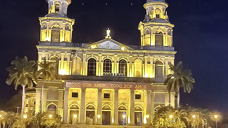 Old Cathedral of Managua, also known as the "Catedral de Santiago".
